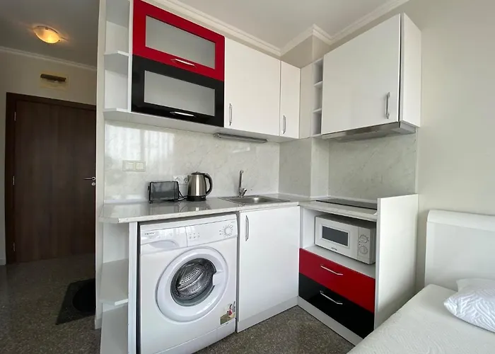 Apartment Admiral Plaza C52 Sunny