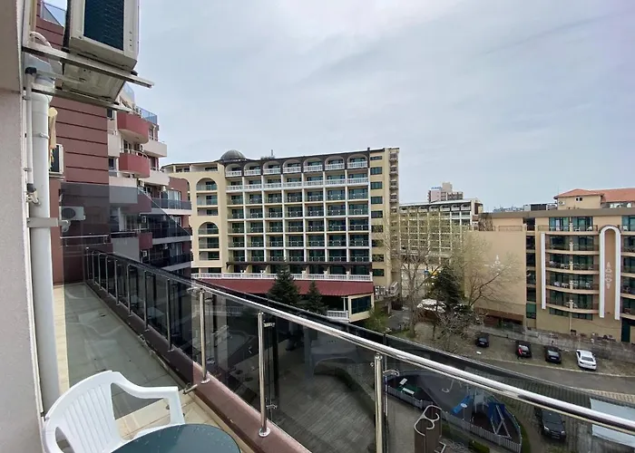 Admiral Plaza C52 Sunny Lejlighed