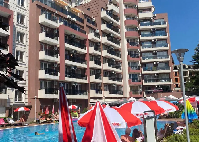 Admiral Plaza C52 Sunny Apartment